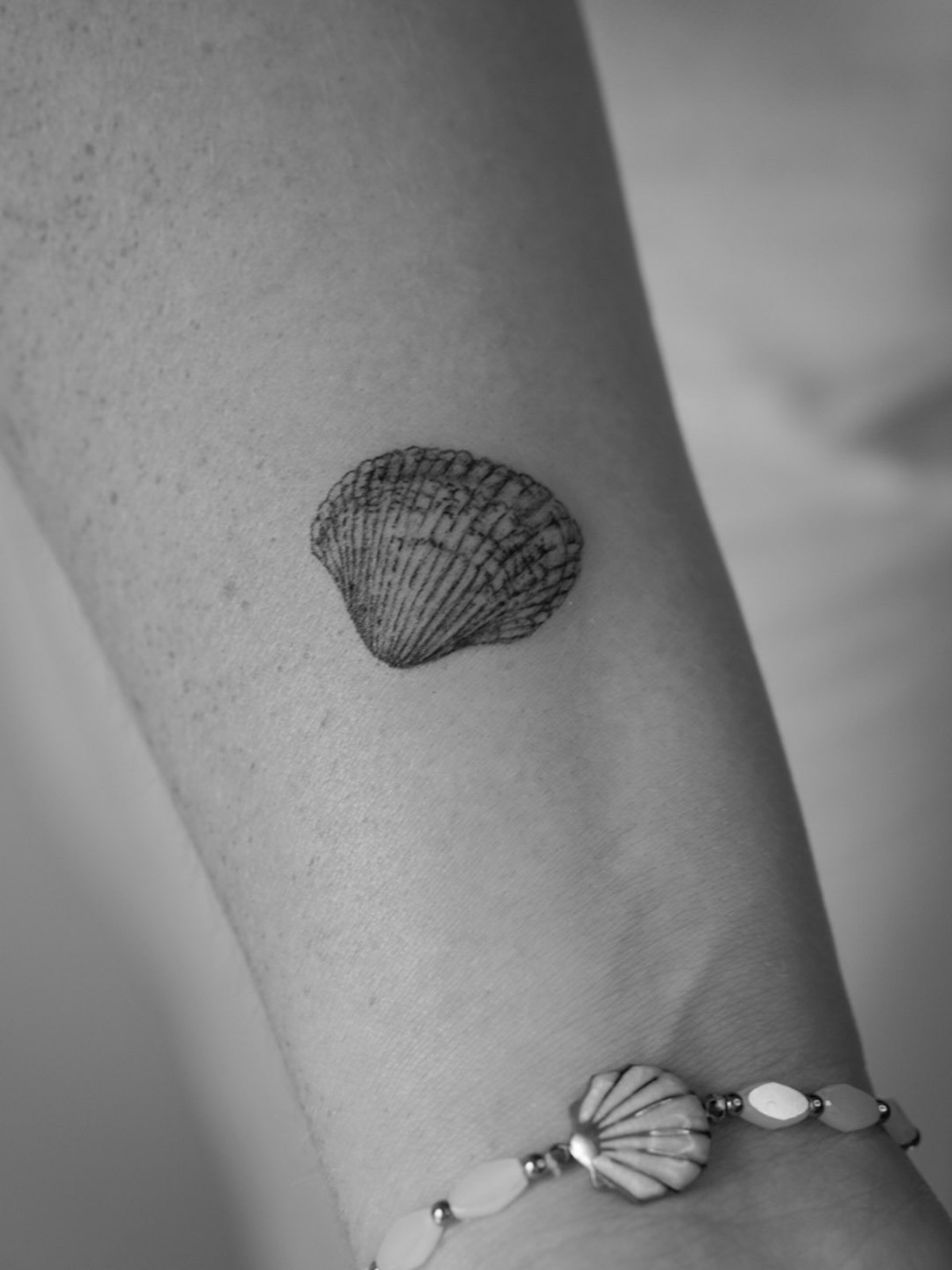 Fineline Tattoo